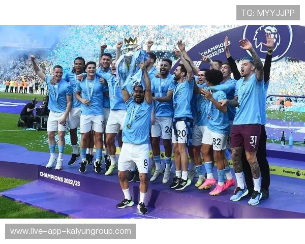 全看下轮？枪手领跑英超，曼城迎关键战利物浦，冠军悬念再升温